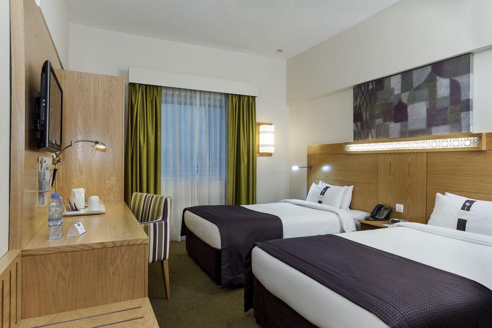 Express Safa Park, An Ihg 3* Dubai